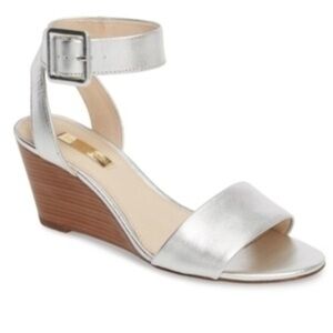NWT New In Box Louise Et Cie Wedges Sandals